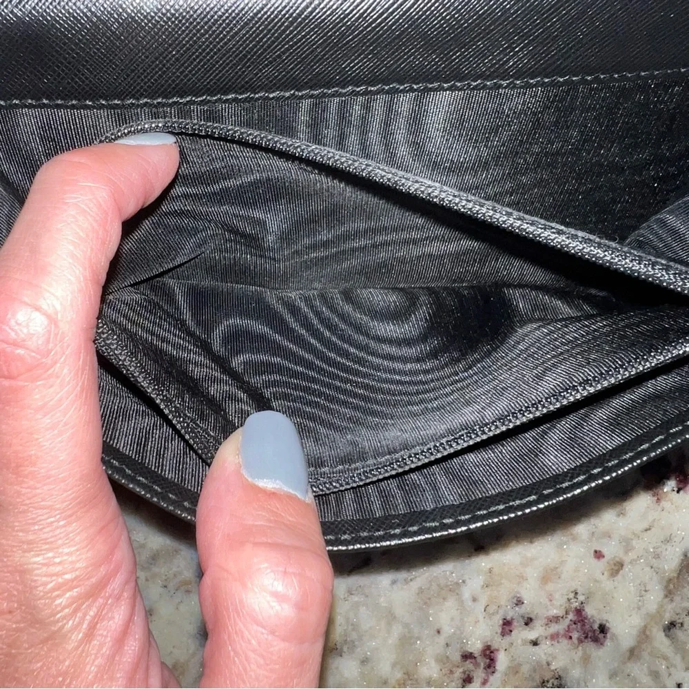 Salvatore Ferragamo Long Wallet - Picture 7 of 12